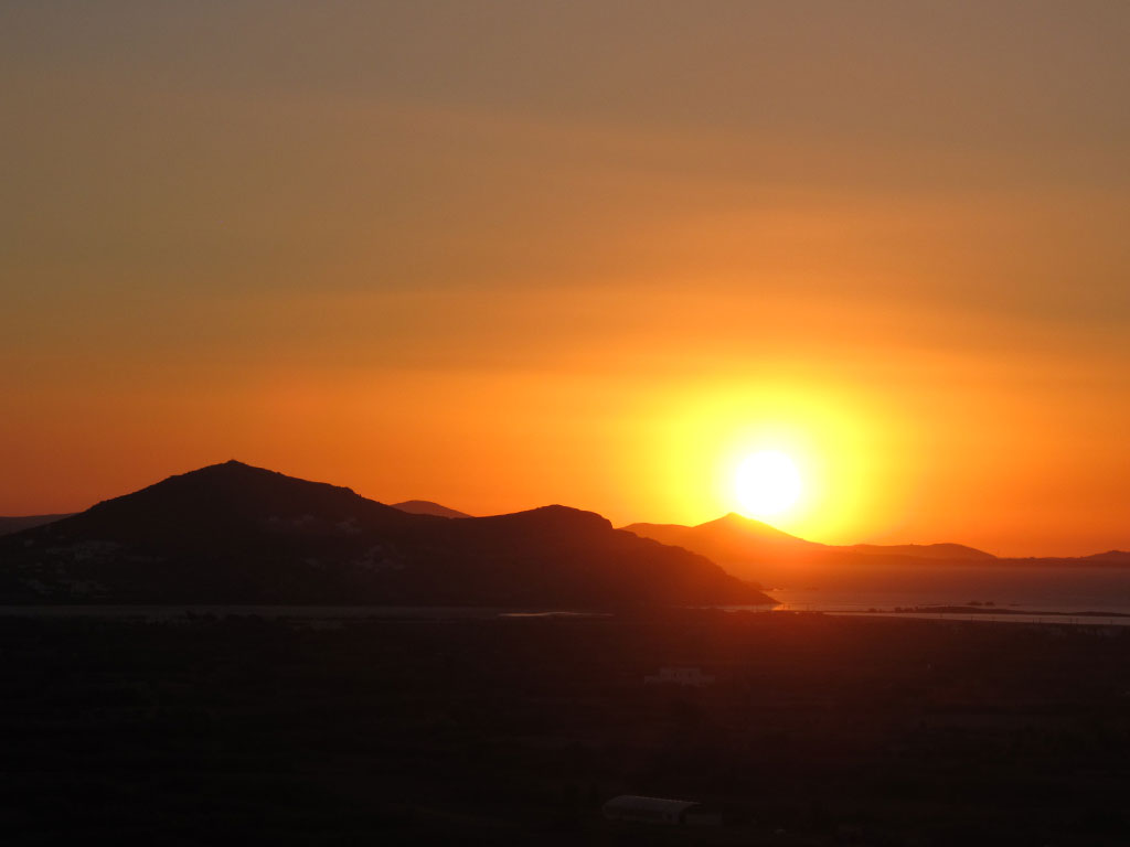 Wanderungen auf den höchsten Berg der Kykladen und überall auf der Insel